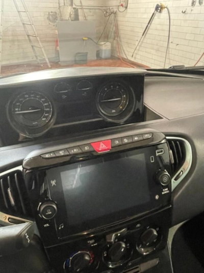Lancia Ypsilon 1.0 FireFly 5 porte S&S Hybrid Ecochic Gold (9)