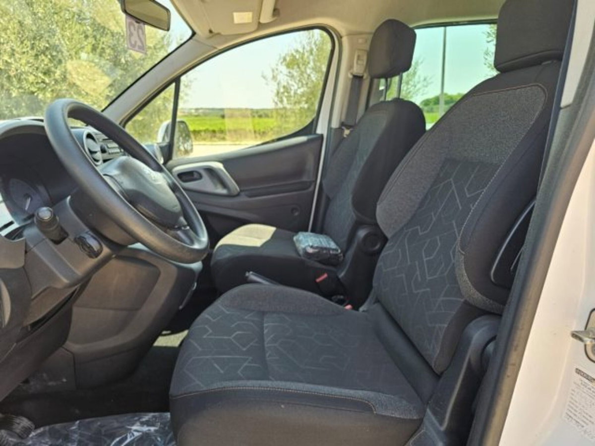 Peugeot Partner BlueHDi 100 4x4 Active Traction Control (11)