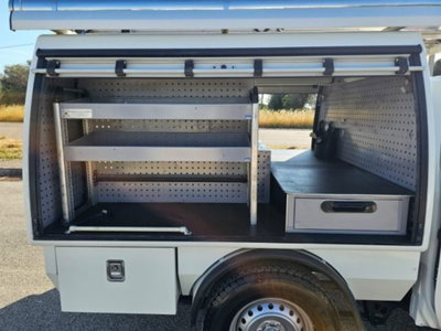 Nissan Navara 2.3 dCi 4WD King Cab Visia (4)