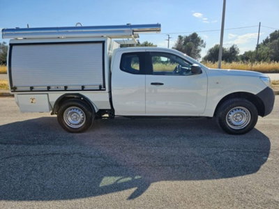 Nissan Navara 2.3 dCi 4WD King Cab Visia (5)