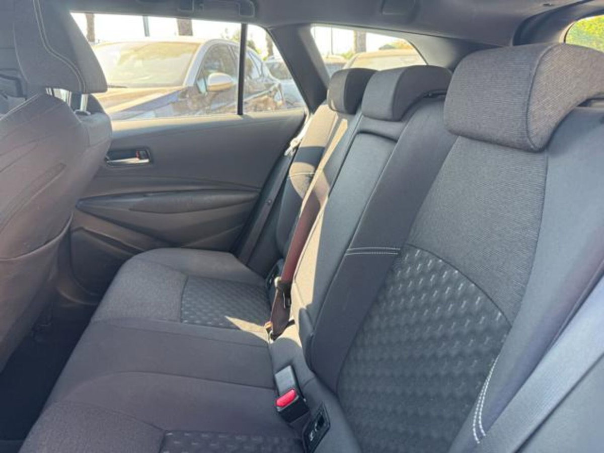 Toyota Corolla Touring Sports 1.8 Hybrid Style (17)
