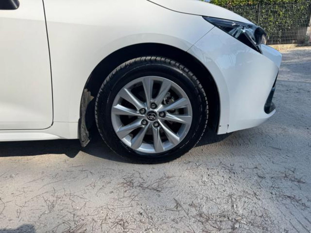 Toyota Corolla Touring Sports 1.8 Hybrid Style (19)