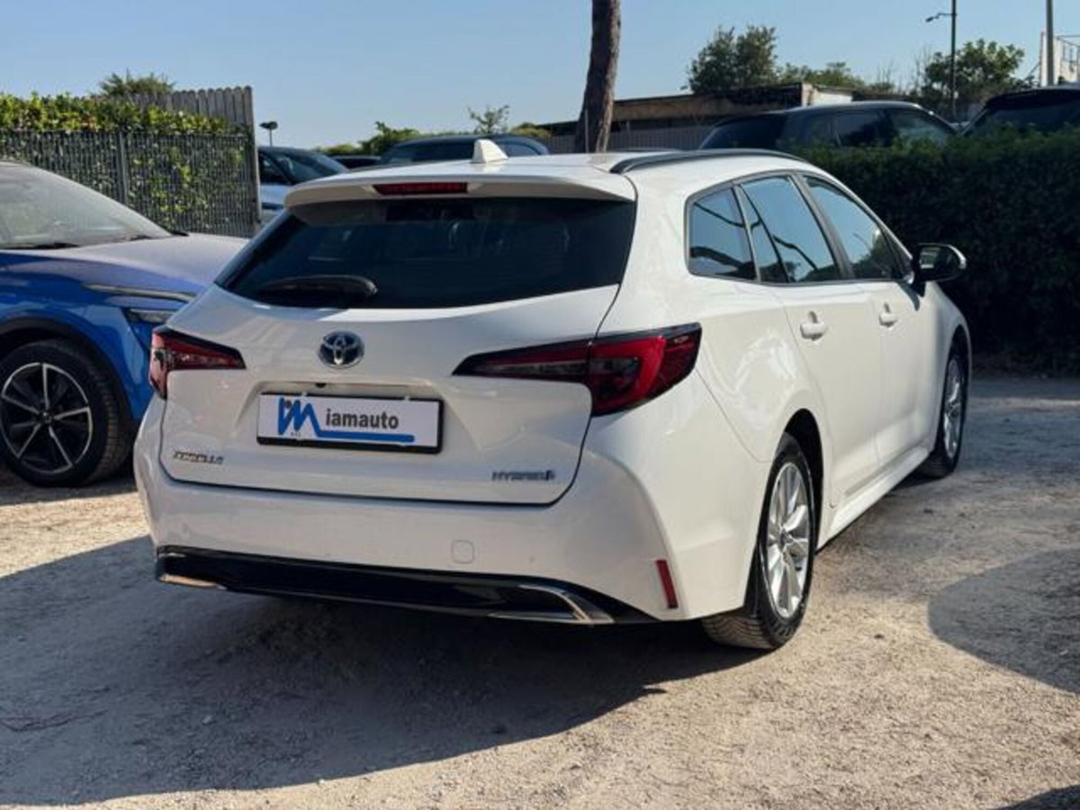 Toyota Corolla Touring Sports 1.8 Hybrid Style (5)
