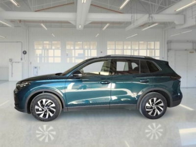 Volkswagen Tiguan 1.5 etsi Edition 130cv dsg (4)
