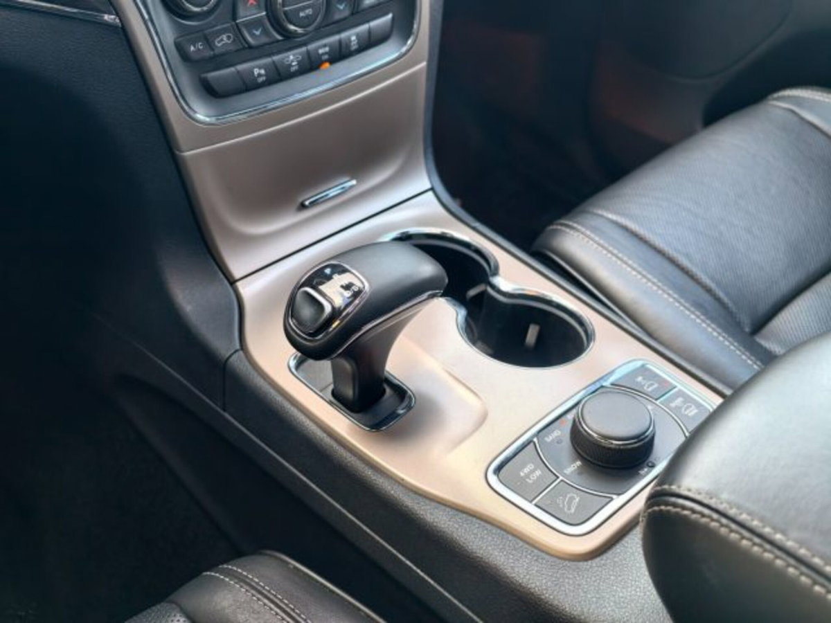 Jeep Grand Cherokee 3.0 V6 CRD 250 CV Multijet II Overland (11)