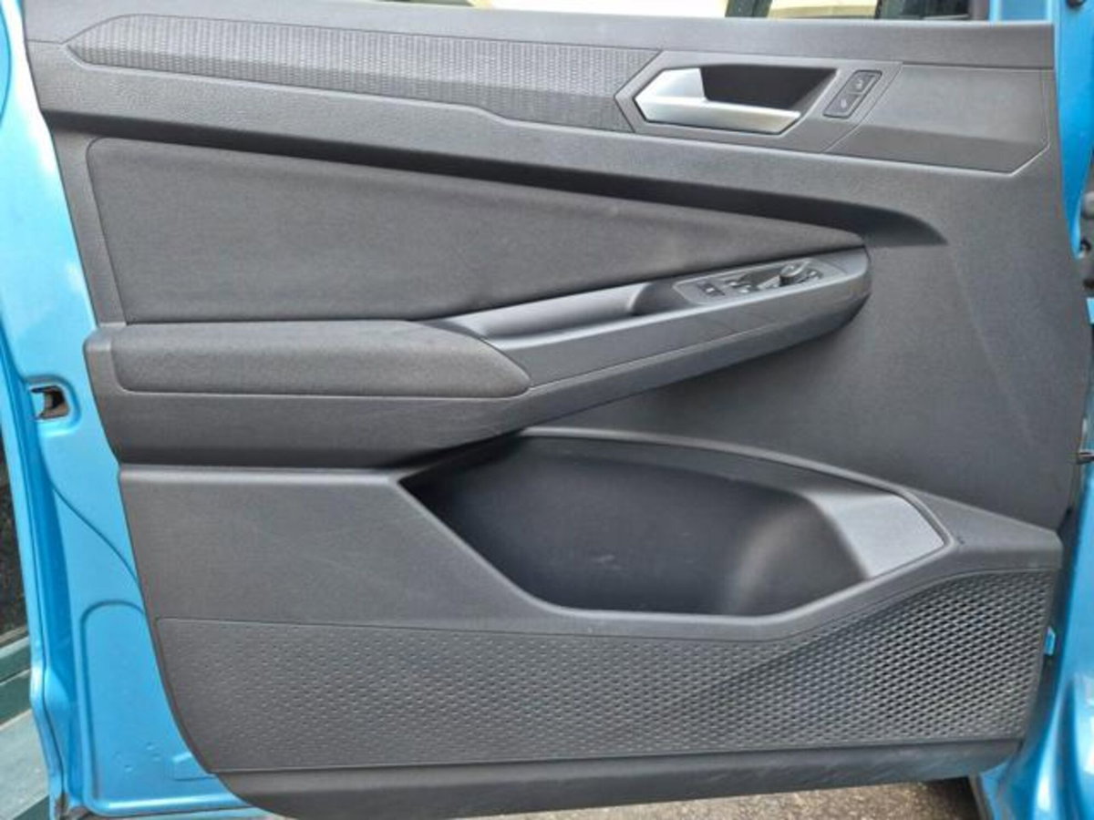Ford Tourneo Connect 2.0 EcoBlue 122 CV Sport (13)