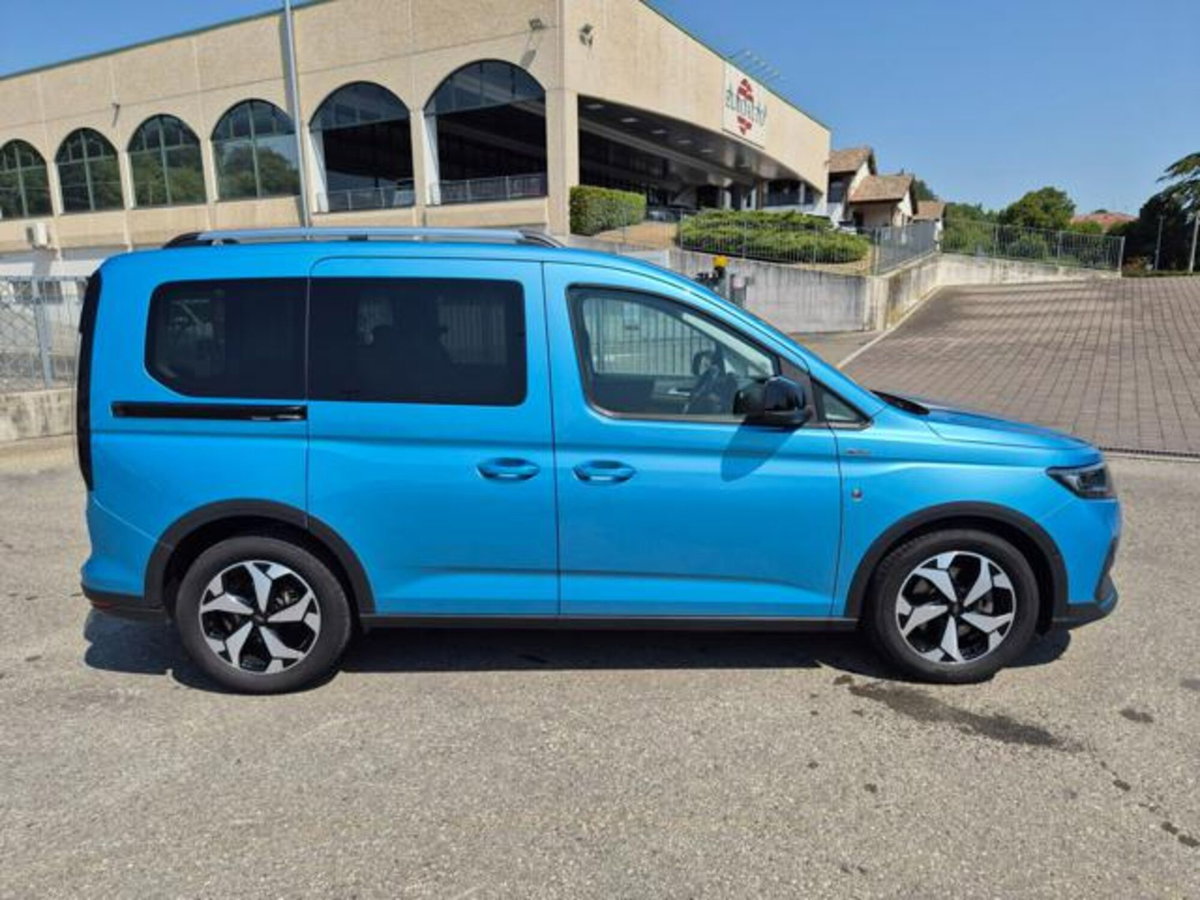 Ford Tourneo Connect 2.0 EcoBlue 122 CV Sport (6)