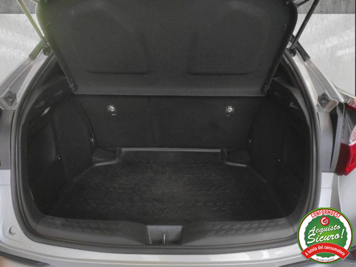 Toyota Toyota C-HR 1.8 Hybrid E-CVT Lounge (18)