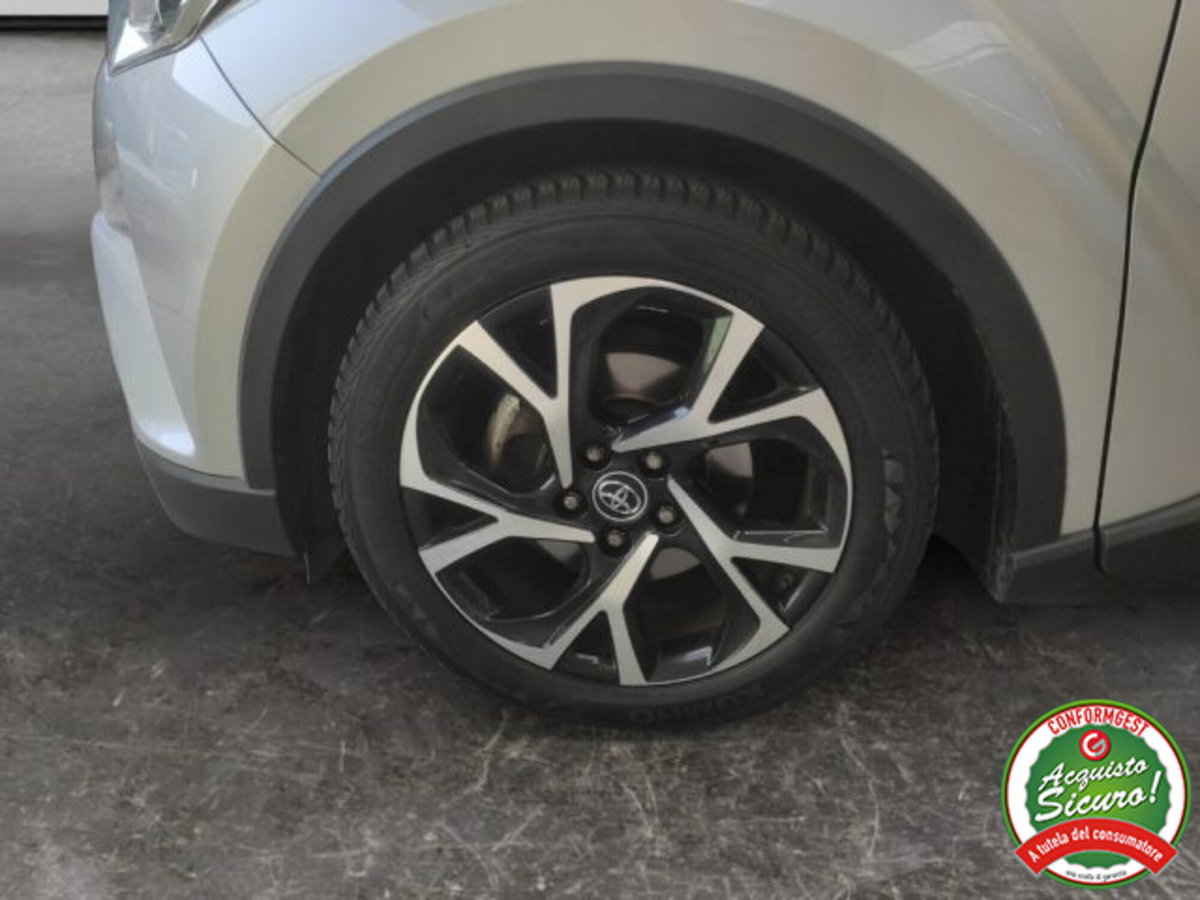 Toyota Toyota C-HR 1.8 Hybrid E-CVT Lounge (8)
