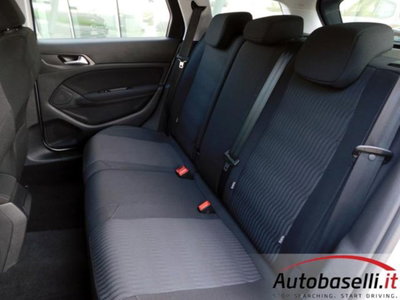 Peugeot 308 SW 1.6 e-HDi 115 CV Stop&Start Allure (3)