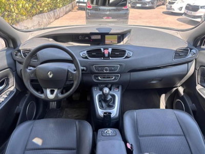 Renault Scenic E-Tech Electric 1.5 dCi 110CV Luxe (8)