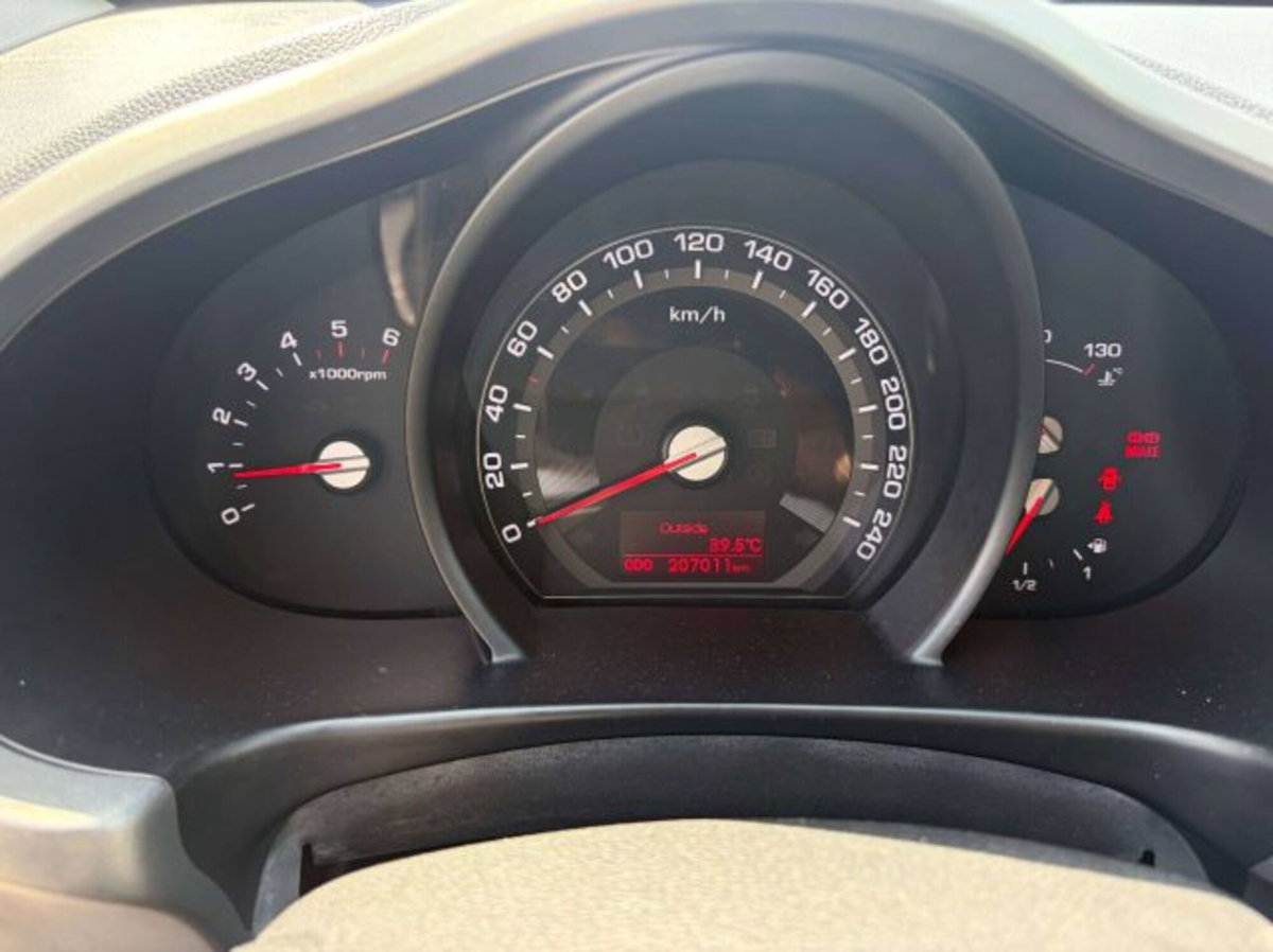 Kia Sportage 1.7 CRDI 2WD Class (11)