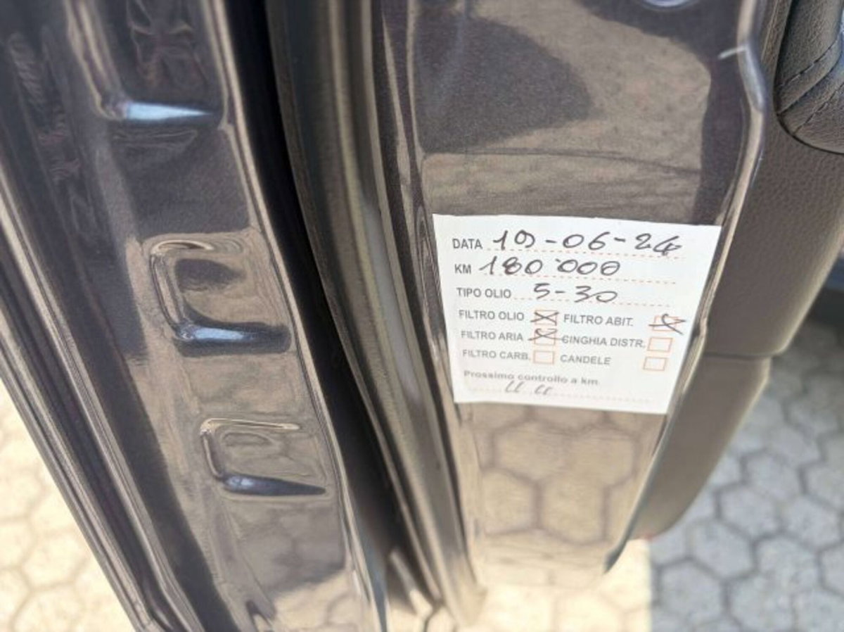 Kia Sportage 1.7 CRDI 2WD Class (14)