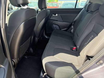 Kia Sportage 1.7 CRDI 2WD Class (8)
