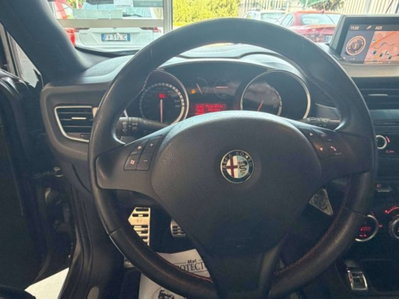 Alfa Romeo Giulietta 1750 tbi Quadrifoglio Verde 235cv (11)