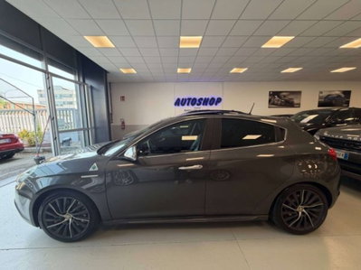 Alfa Romeo Giulietta 1750 tbi Quadrifoglio Verde 235cv (2)