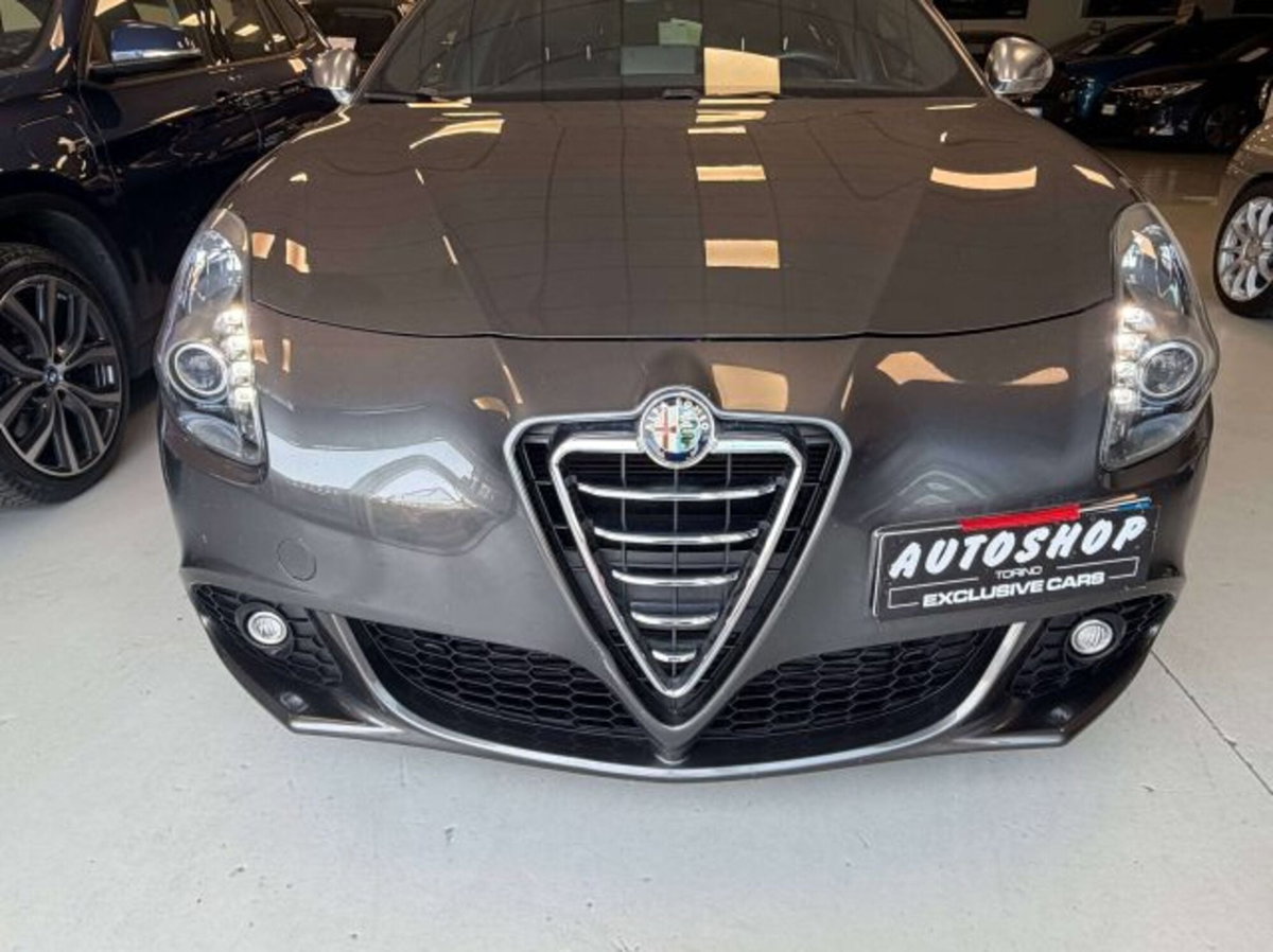 Alfa Romeo Giulietta 1750 tbi Quadrifoglio Verde 235cv (4)