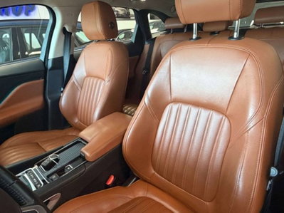 Jaguar F-Pace 2.0 D 180 CV AWD Prestige (6)
