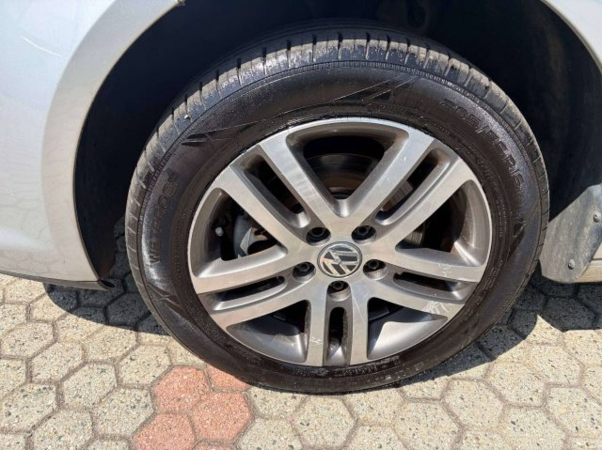 Volkswagen Touran TDI 105CV Trendline (12)