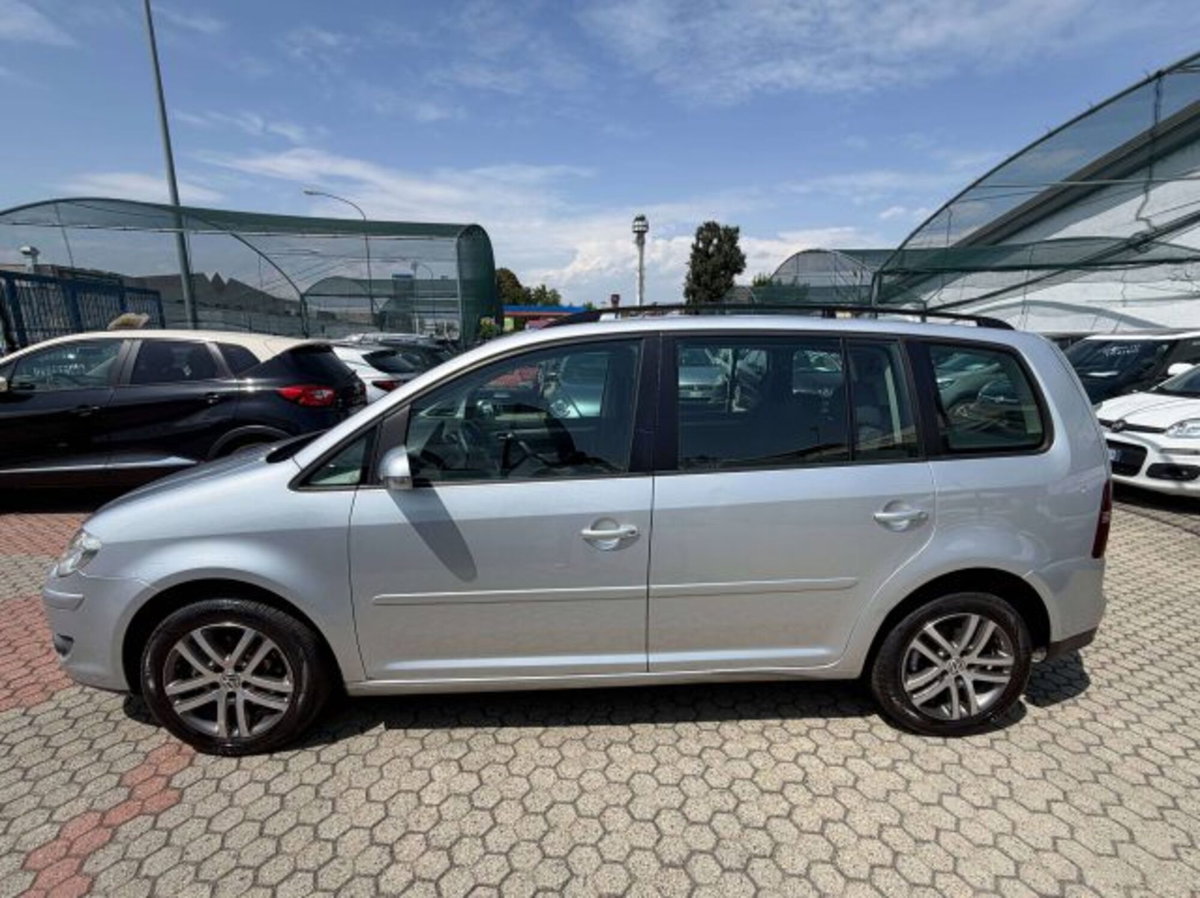 Volkswagen Touran TDI 105CV Trendline (2)