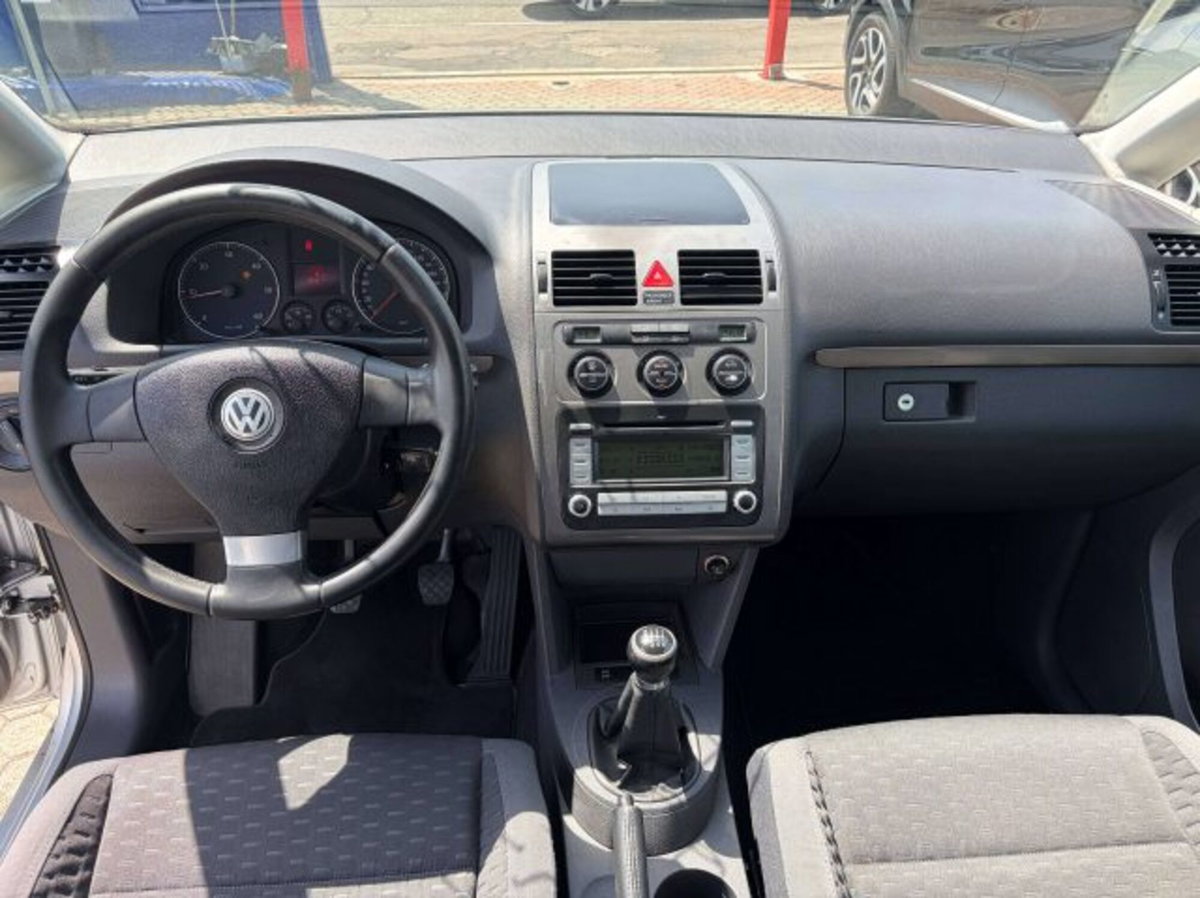 Volkswagen Touran TDI 105CV Trendline (7)
