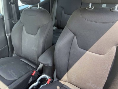 Jeep Renegade 1.6 Mjt Sport (9)