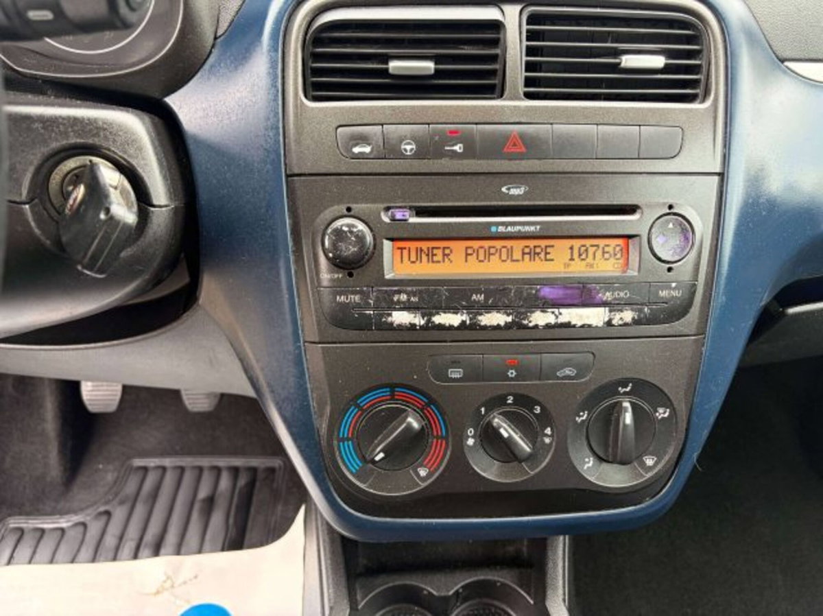 Fiat Grande Punto 1.3 MJT 75 CV 5 porte Active (10)