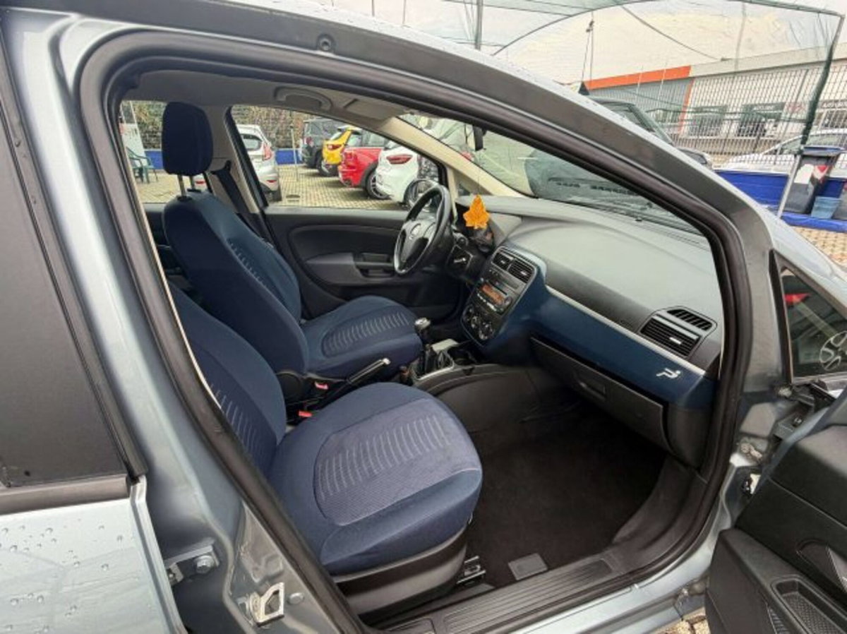 Fiat Grande Punto 1.3 MJT 75 CV 5 porte Active (8)