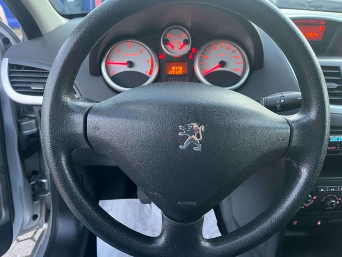 Peugeot 207 SW 8V HDi 93CV Access (11)
