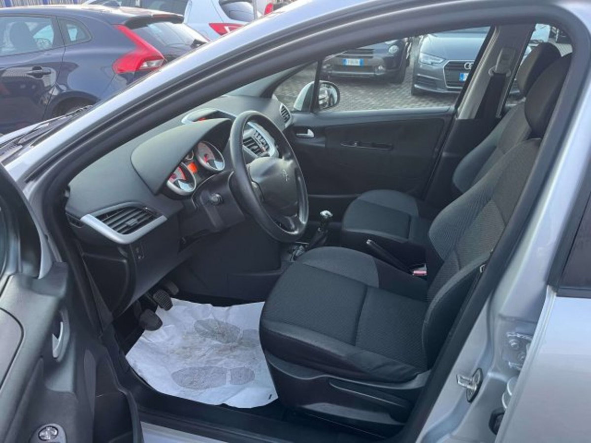 Peugeot 207 SW 8V HDi 93CV Access (13)