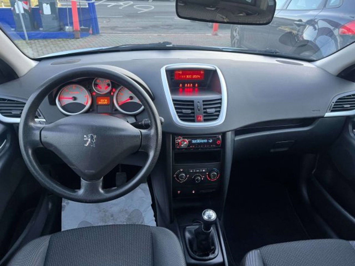 Peugeot 207 SW 8V HDi 93CV Access (8)