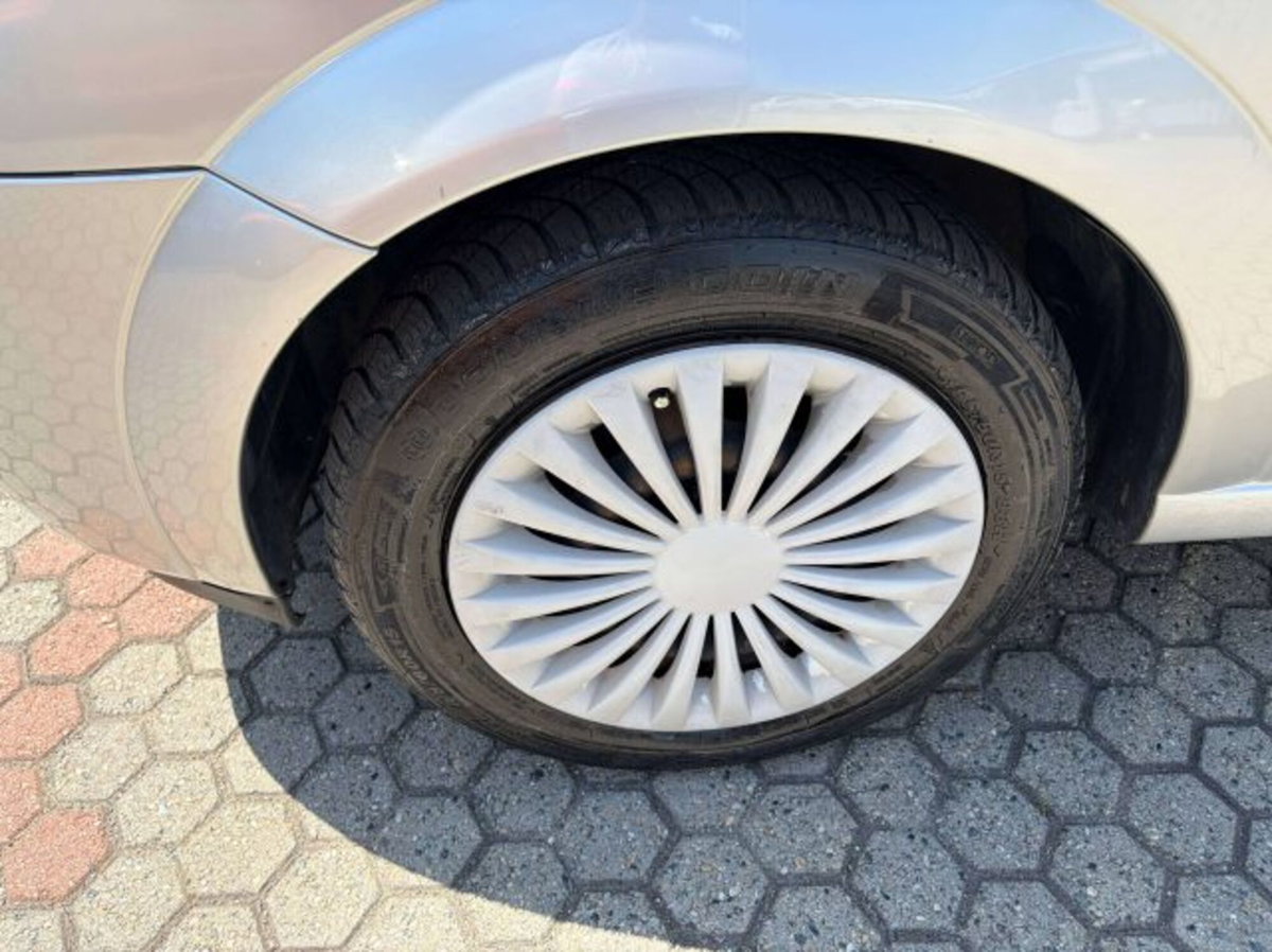 Opel Meriva 1.8 16V Cosmo (14)