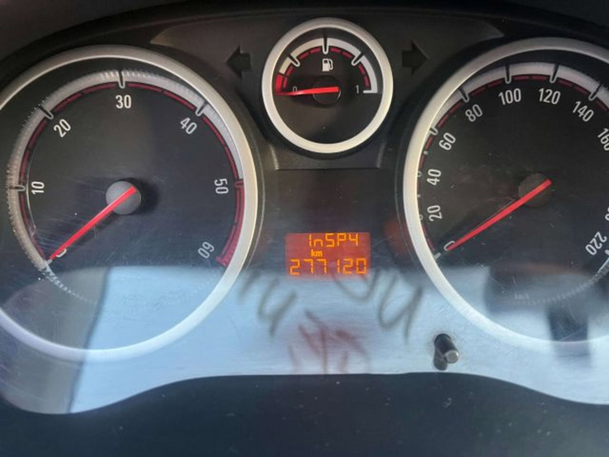 Opel Corsa 1.3 CDTI 75CV 3 porte Sport (8)