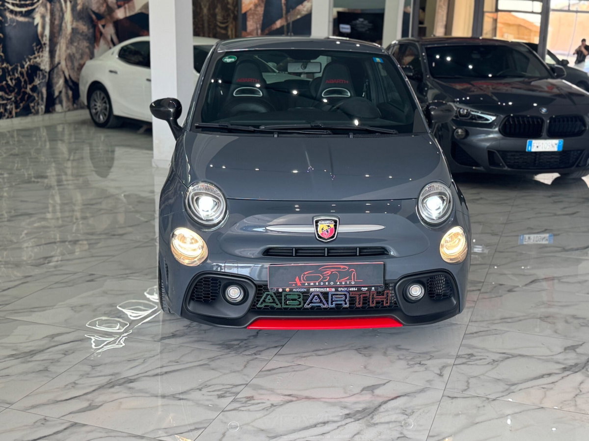 Abarth 695 695 1.4 Turbo T-Jet XSR Yamaha Limited Edition (2)