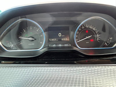 Peugeot 2008 100 Black Matt (10)