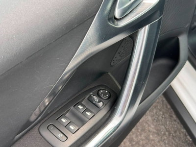 Peugeot 2008 100 Black Matt (12)