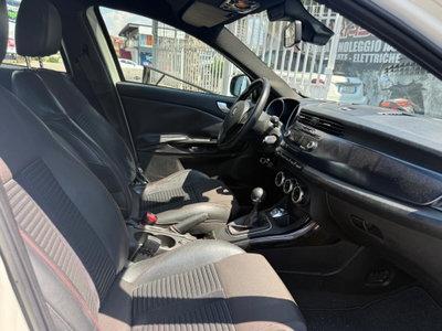 Alfa Romeo Giulietta 1.6 JTDm-2 Exclusive (18)