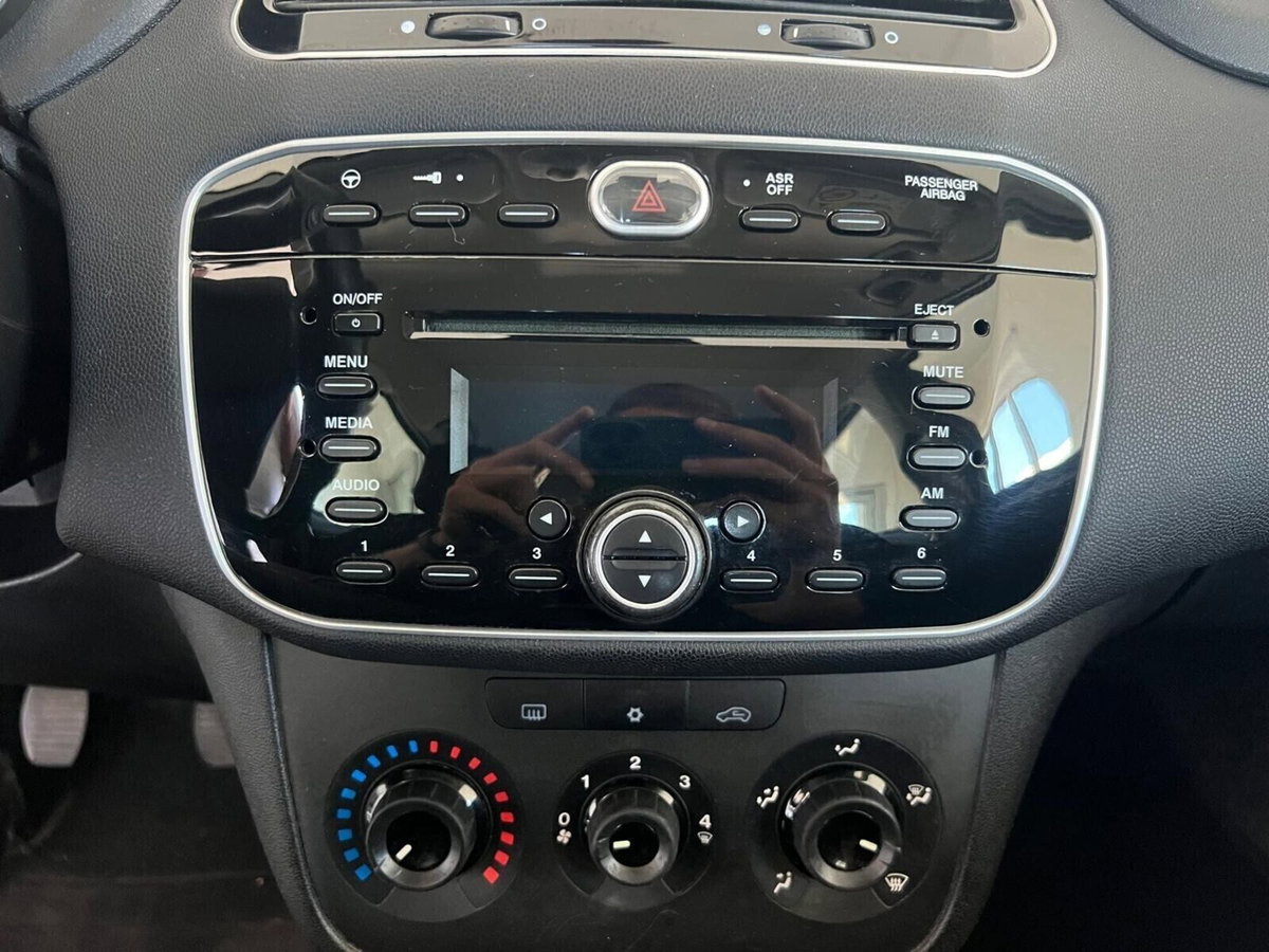 Fiat Punto 1.2 8V 3 porte Lounge (14)