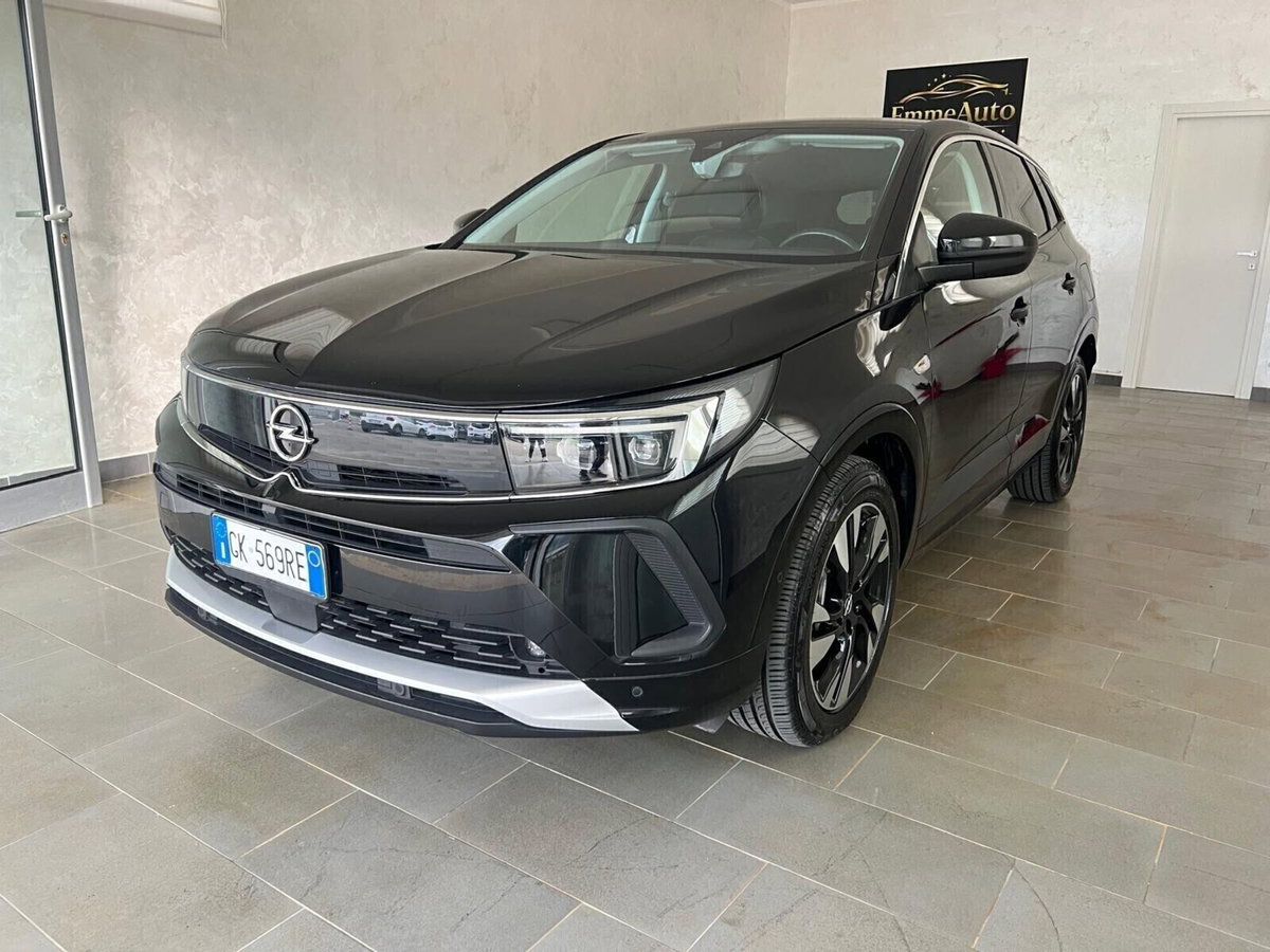Opel Grandland X 1.6 Turbo 180 CV Start&Stop aut. Ultimate (3)