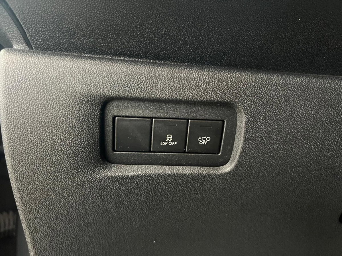 Citroen C3 1.6 e-HDi 90 airdream Exclusive (10)