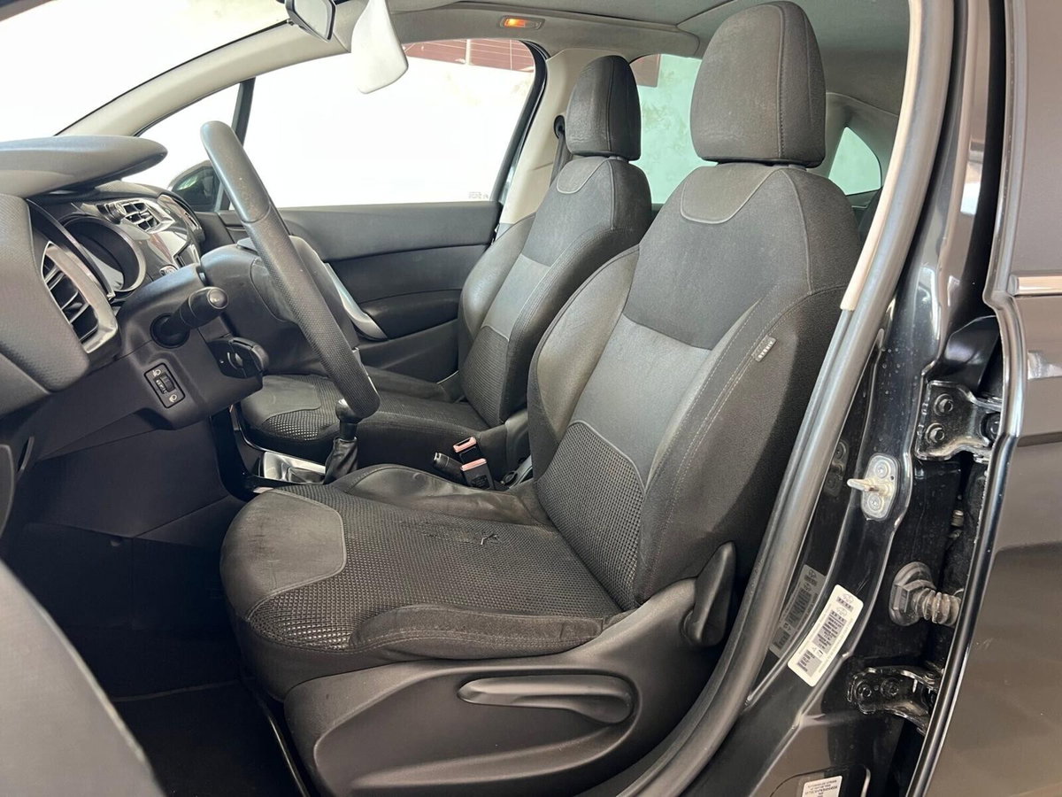 Citroen C3 1.6 e-HDi 90 airdream Exclusive (15)