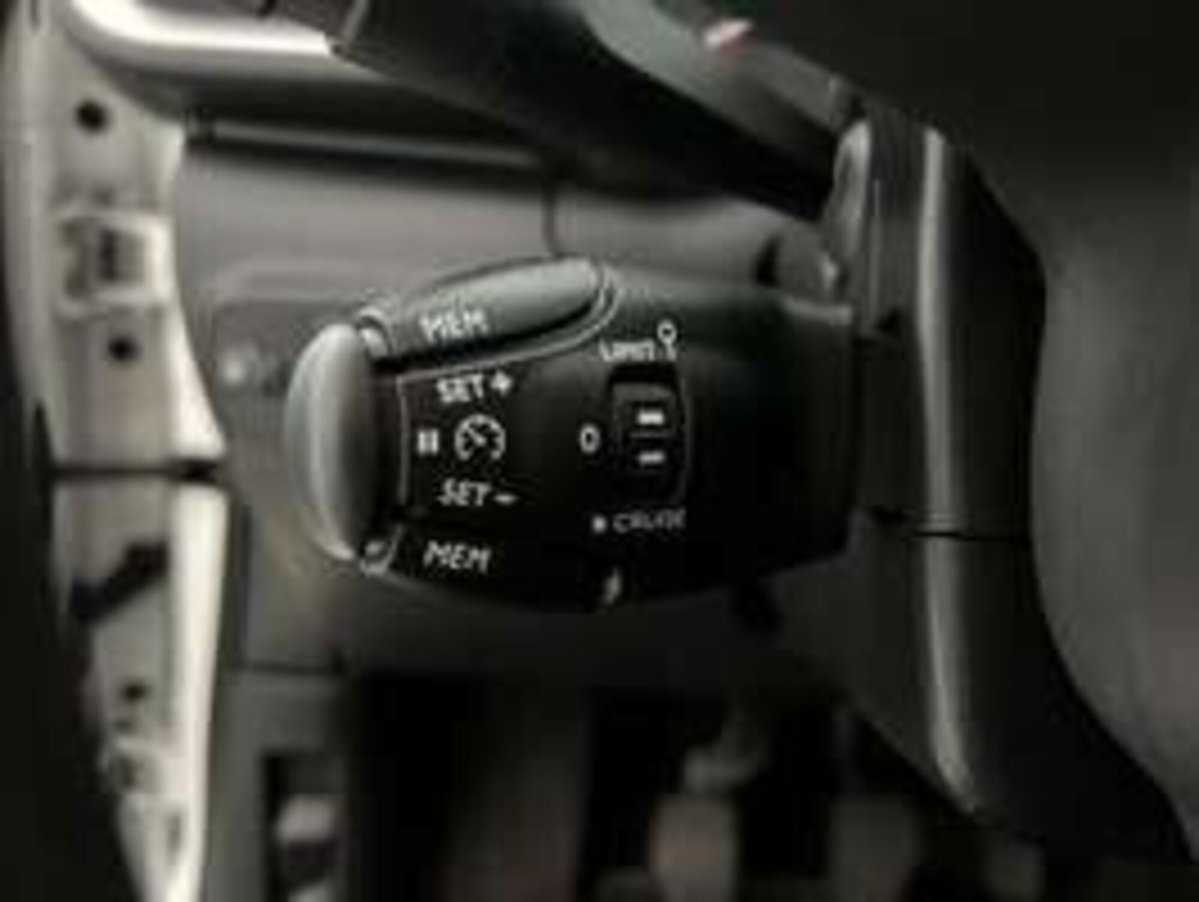 Citroen C3 BlueHDi 100 S&S Shine Pack (17)