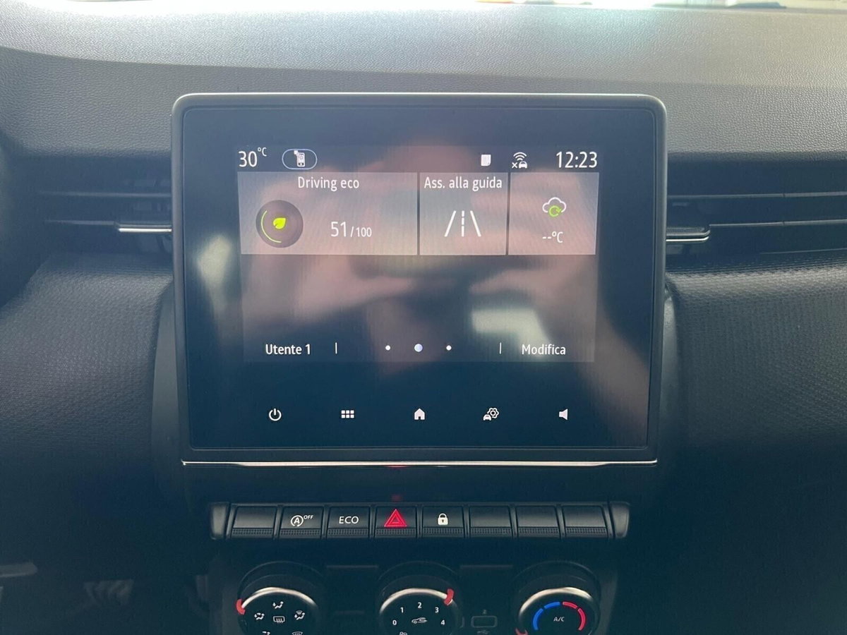 Renault Clio Blue dCi 100 CV 5 porte Business (15)