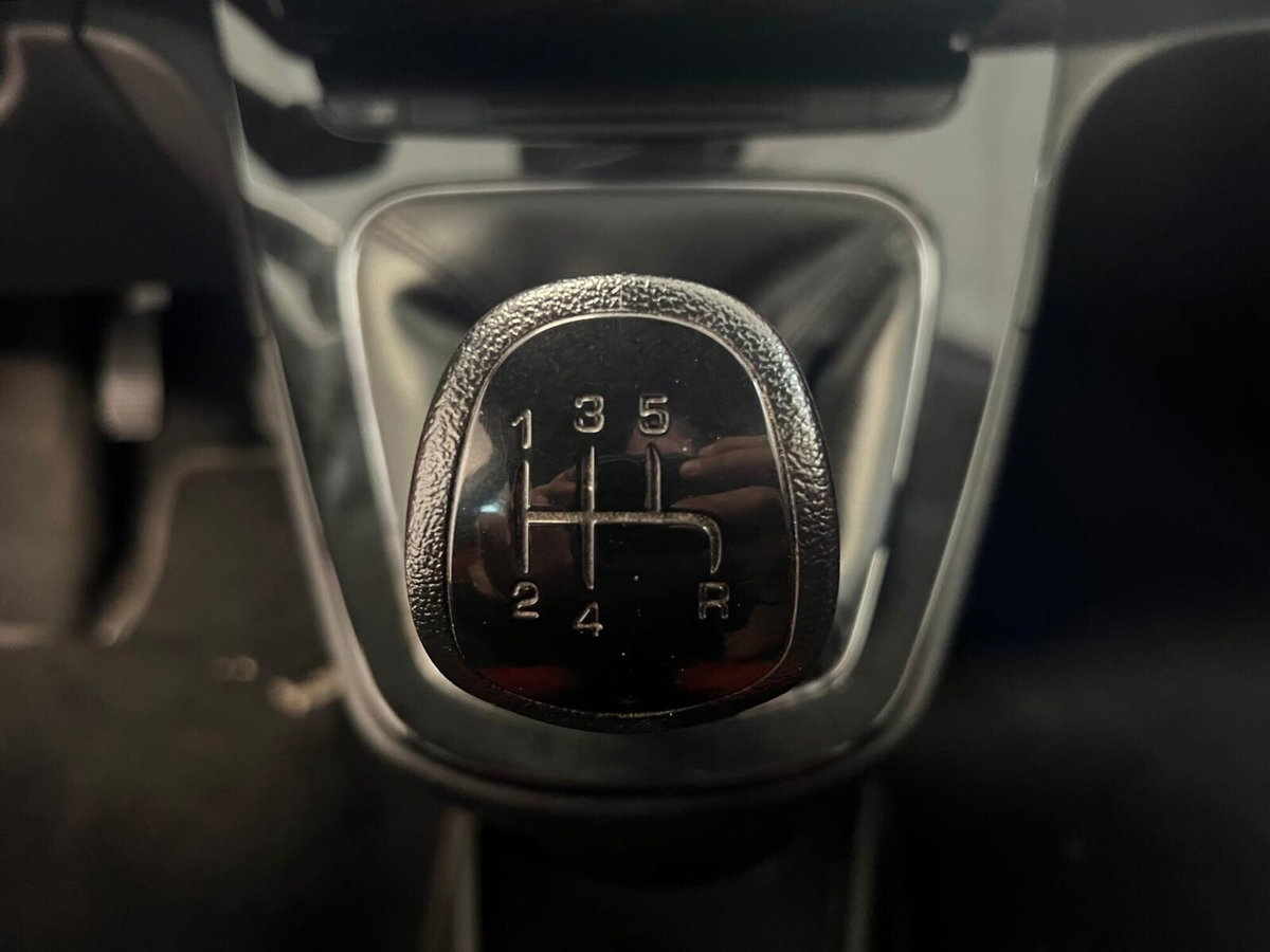 Lancia Ypsilon 1.2 69 CV 5 porte Platinum (11)