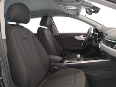 Audi A4 35 TDI/163 CV S tronic Business (10)