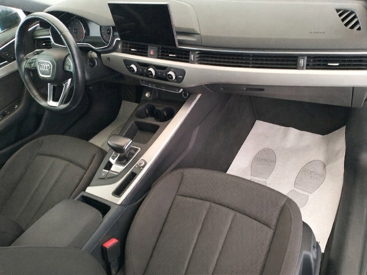 Audi A4 35 TDI/163 CV S tronic Business (11)