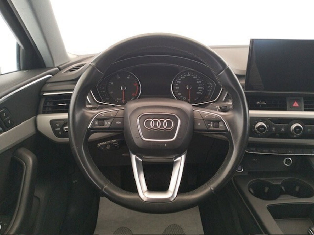 Audi A4 35 TDI/163 CV S tronic Business (13)