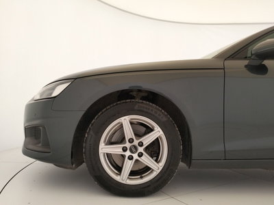Audi A4 35 TDI/163 CV S tronic Business (18)