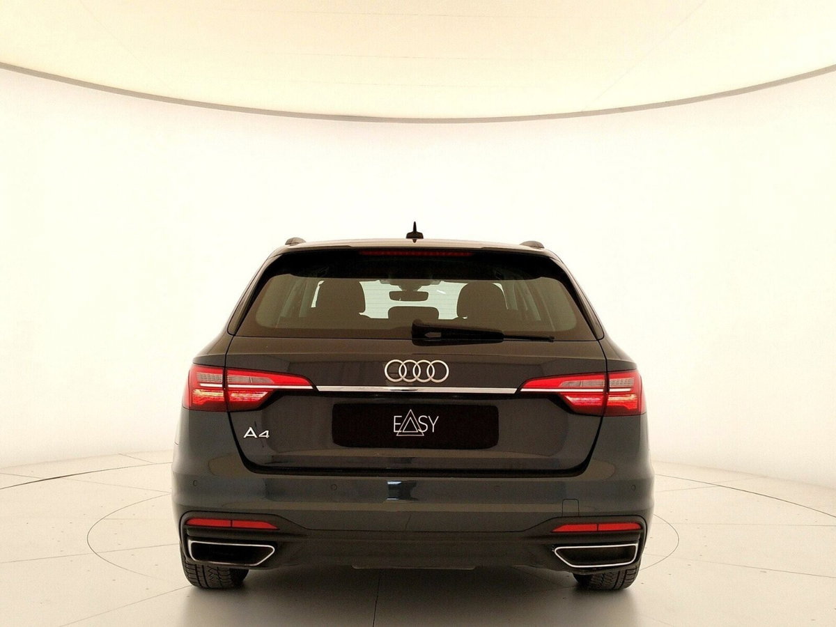 Audi A4 35 TDI/163 CV S tronic Business (5)