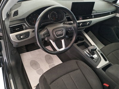 Audi A4 35 TDI/163 CV S tronic Business (6)